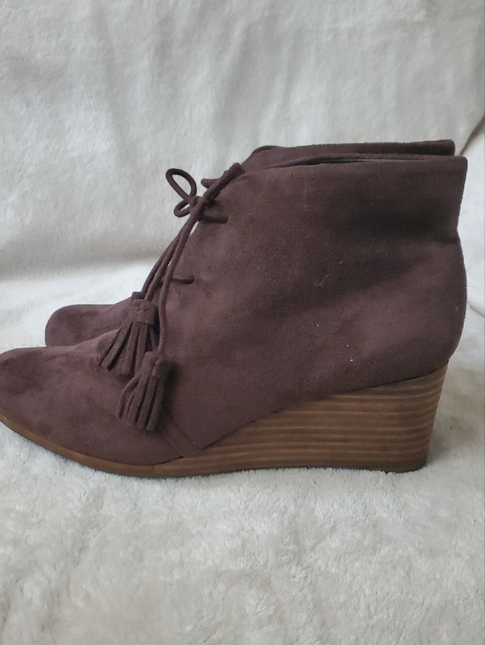 Women's Dr. Scholl's Dakota Tassel Lace-Up Wedge Ankle Boot in Brown